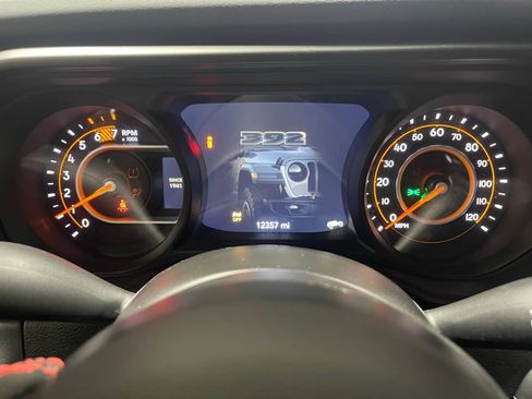 Used 2024 Jeep Wrangler Unlimited Rubicon 392 image 32