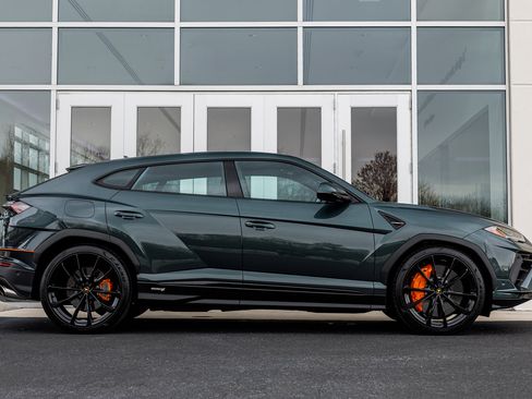 Used 2024 Lamborghini Urus S image 19