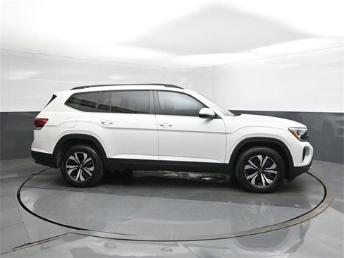 New 2026 Volkswagen Atlas SE image 26