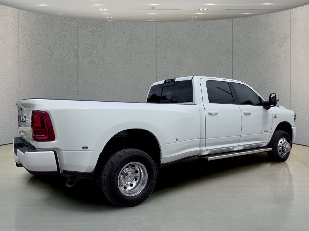Used 2026 RAM 3500 Laramie w/ Towing Technology Group AWD/4WD image 5