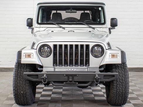 Used 2005 Jeep Wrangler X w/ Tire & Wheel Group (Ecco) AWD/4WD image 8