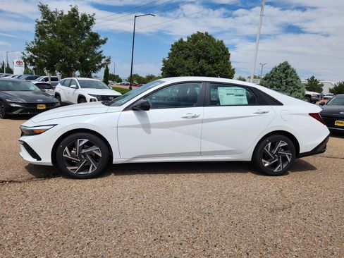 New 2025 Hyundai Elantra Sport image 2