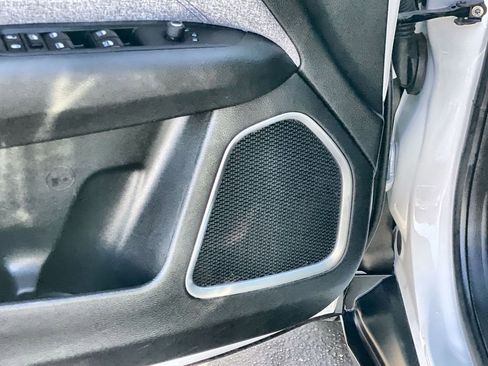 Used 2023 Jeep Compass Latitude image 22