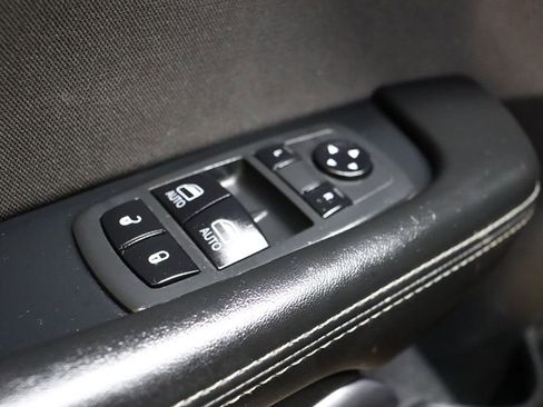 Used 2020 Dodge Challenger SXT w/ Driver Convenience Group image 28