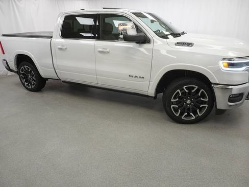 Used 2025 RAM 1500 Limited AWD/4WD image 10