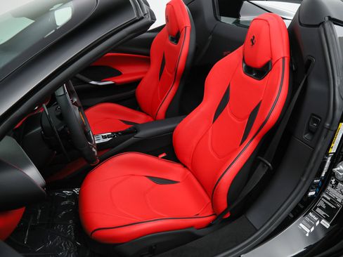 Certified 2025 Ferrari 296 GTS image 5