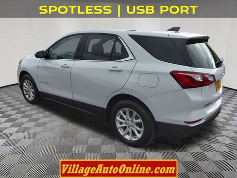 Used 2018 Chevrolet Equinox LT image 2