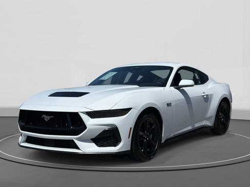 Used 2025 Ford Mustang GT RWD image 1
