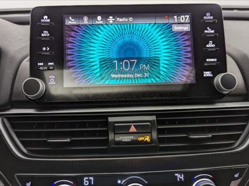 Used 2018 Honda Accord Sport image 30