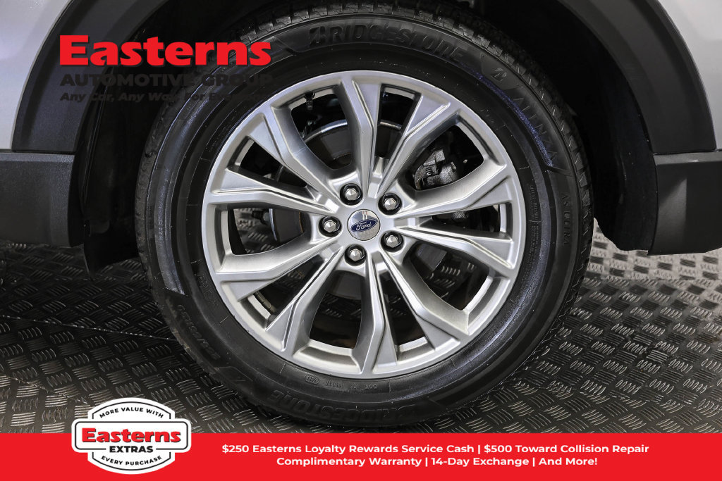 Used 2020 Ford Explorer XLT w/ Equipment Group 202A AWD/4WD image 32