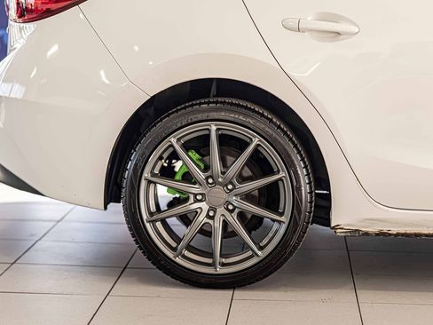 Used 2017 MAZDA MAZDA3 Grand Touring image 12