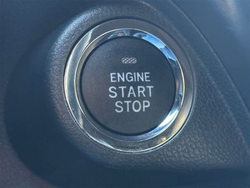 Certified 2025 Subaru Forester Limited image 26