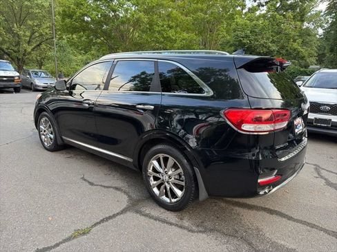 Used 2016 Kia Sorento SX FWD image 4