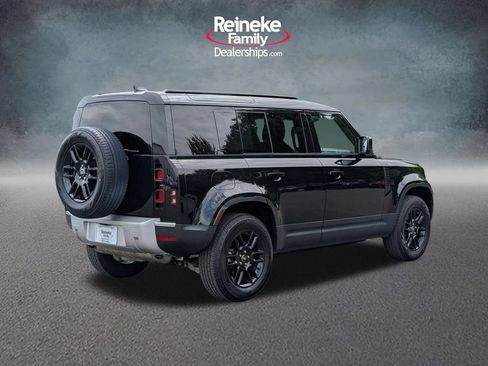 Used 2025 Land Rover Defender 110 S AWD/4WD image 5