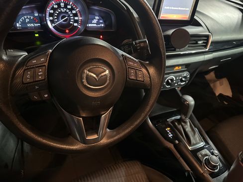 Used 2016 MAZDA MAZDA3 i Sport w/ Preferred Equipment Package image 9