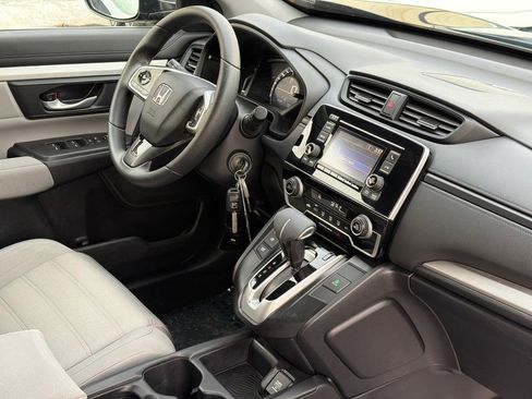Used 2019 Honda CR-V LX image 7