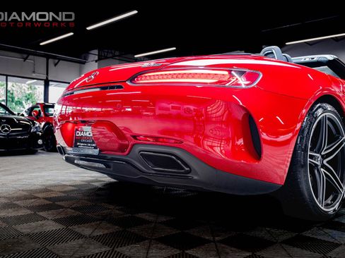 Used 2018 Mercedes-Benz AMG GT C image 27