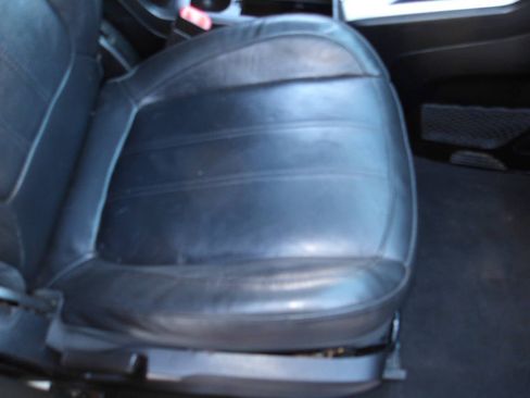 Used 2013 Chevrolet Captiva Sport LT w/ Convenience Package image 18