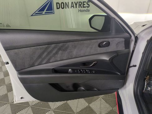 Used 2023 Hyundai Elantra N image 12