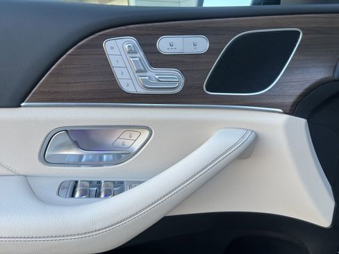 Certified 2025 Mercedes-Benz GLE 350 4MATIC image 17
