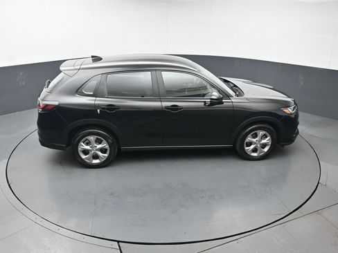 Certified 2025 Honda HR-V LX image 37
