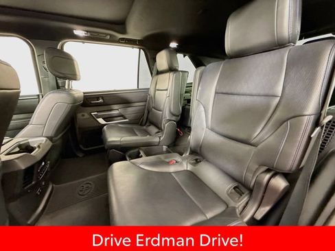 Used 2024 Toyota Sequoia Platinum AWD/4WD image 8