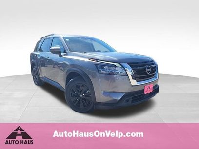 Used 2022 Nissan Pathfinder SV