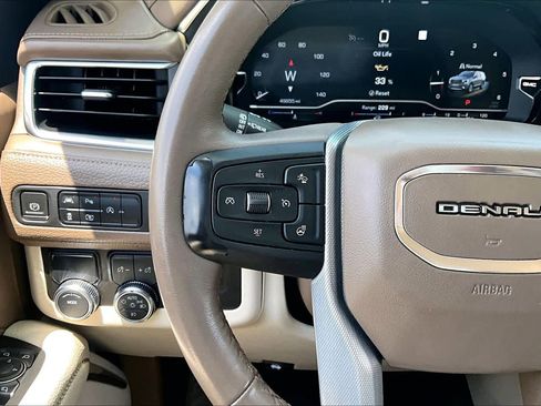Used 2023 GMC Yukon Denali RWD image 24