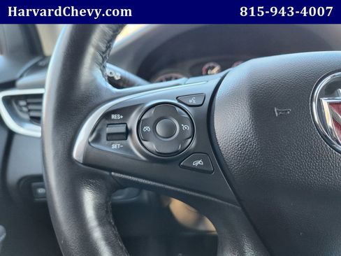 Used 2021 Buick Enclave Essence image 19