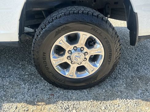 Used 2024 RAM 2500 Big Horn AWD/4WD image 19