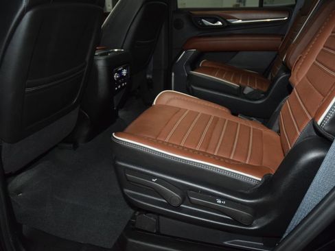 Used 2024 GMC Yukon Denali Ultimate AWD/4WD image 44