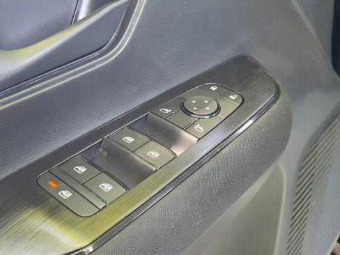 New 2026 Nissan Kicks S FWD image 15