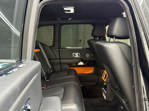 Used 2022 Rolls-Royce Cullinan image 15