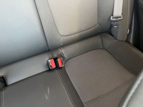 Used 2025 Buick Encore GX Preferred image 37