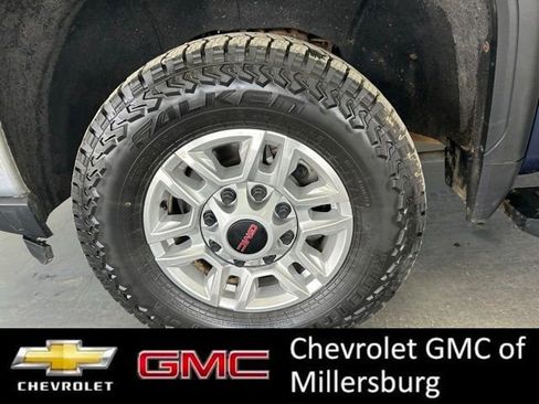 Used 2021 GMC Sierra 2500 SLE w/ X31 Off-Road Package AWD/4WD image 8