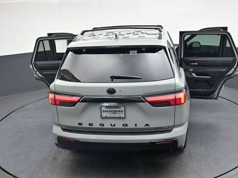 Used 2025 Toyota Sequoia Platinum AWD/4WD image 40