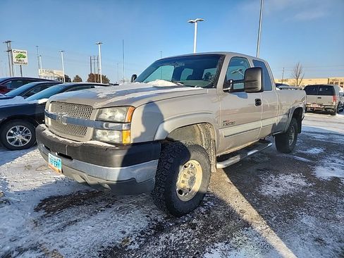 Used 2004 Chevrolet Silverado 2500 LS w/ Heavy-Duty Power Package image 7