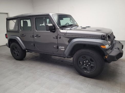 Used 2018 Jeep Wrangler Unlimited Sport AWD/4WD image 11