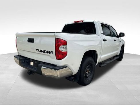 Used 2019 Toyota Tundra SR5 w/ SR5 Upgrade Package image 8