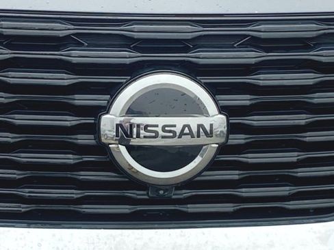 Used 2021 Nissan Rogue SV image 29