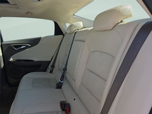 Used 2024 Chevrolet Malibu LT image 23