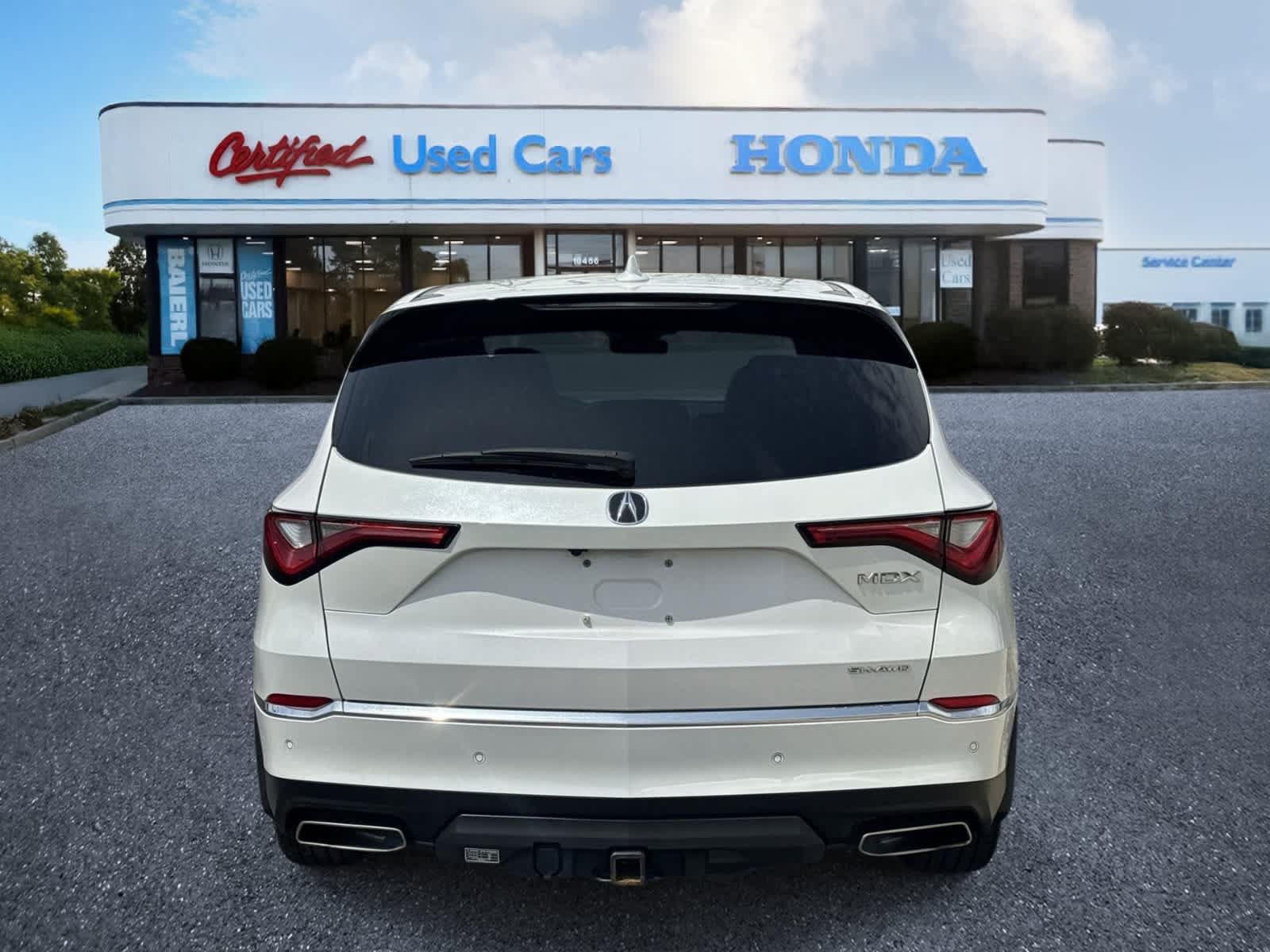 Used 2024 Acura MDX w/ Technology Package AWD/4WD image 4