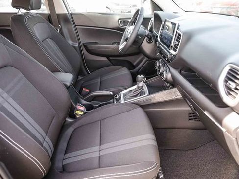 New 2026 Hyundai Venue SEL image 20