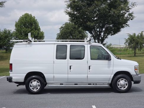 Used 2009 Ford E-250 and Econoline 250 RWD image 9