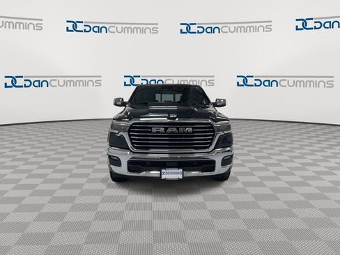 Used 2025 RAM 1500 Laramie AWD/4WD image 3