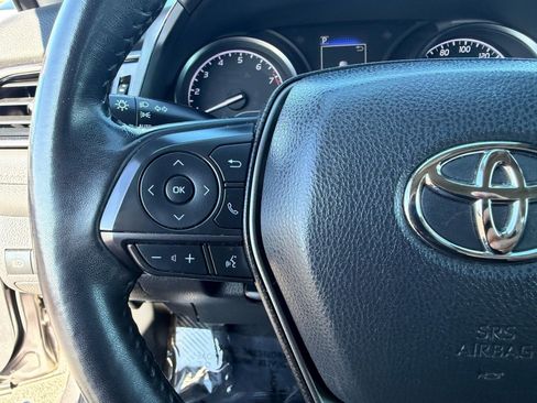 Used 2022 Toyota Camry SE image 32