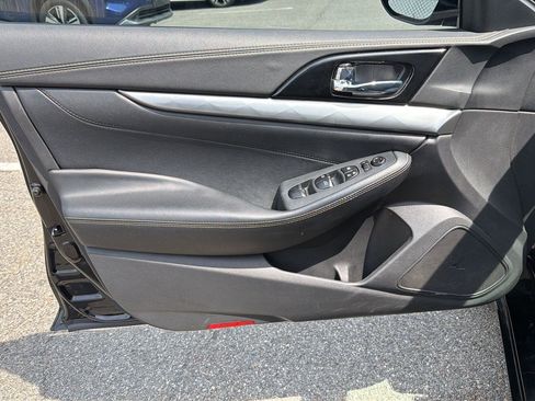 Used 2021 Nissan Maxima 3.5 SV w/ Floor Mat Group image 8