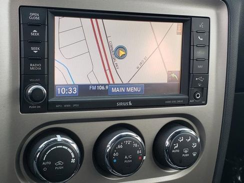 Used 2012 Dodge Challenger SRT8 w/ Premium Sound Group image 23