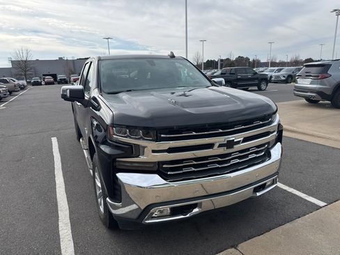 Used 2020 Chevrolet Silverado 1500 LTZ w/ LTZ Texas Edition image 10