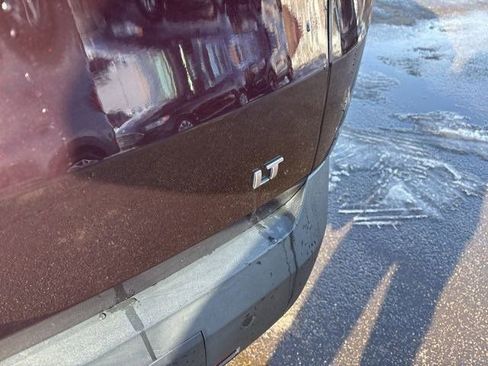 Used 2021 Chevrolet Traverse LT image 51